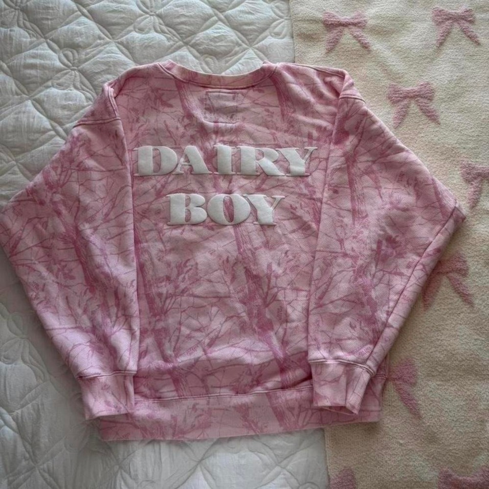 dairy boy bubble gum camo crewneck - Picture 6 of 8